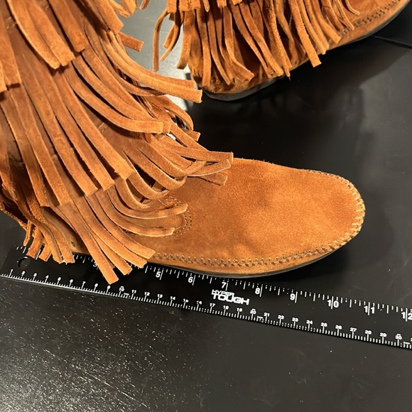 Minnetonka 3 Layer Fringe Boot Boho Moccasin in Brown Women’s size 9 - Picture 10 of 12